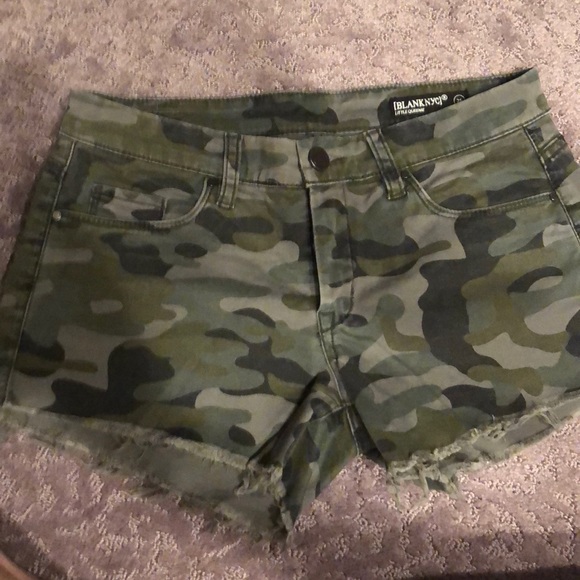 blank nyc camo shorts